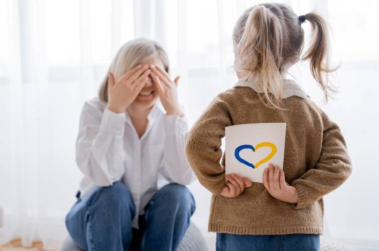 день матері